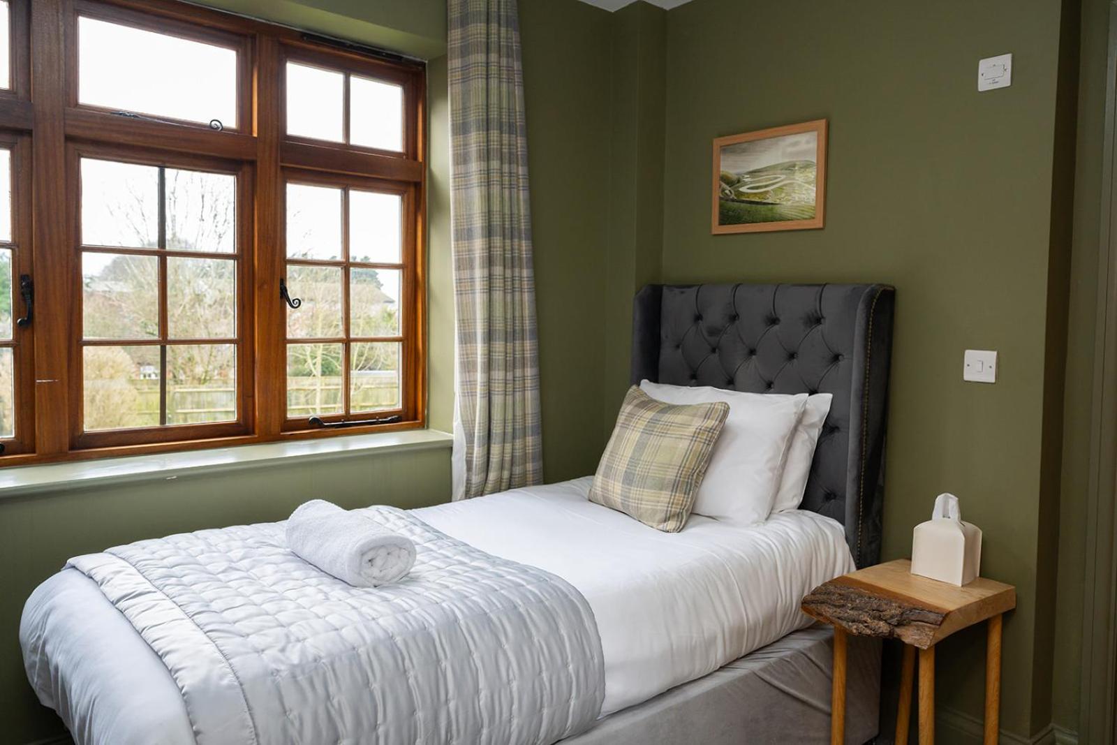 Tottington Manor Hotel Henfield Exterior photo
